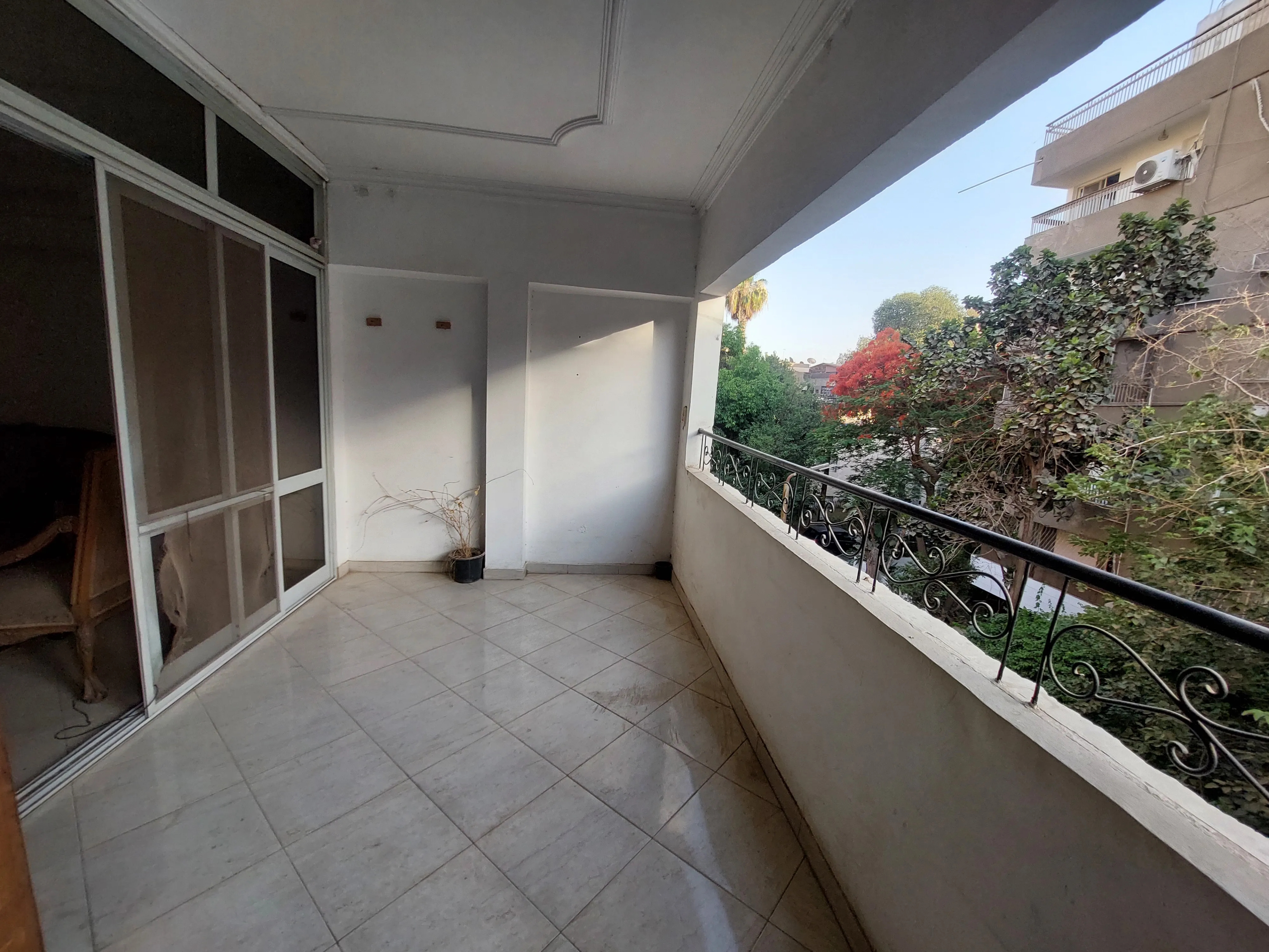 Sunny Apartment For Sale in Maadi Sarayat Cairo Egypt