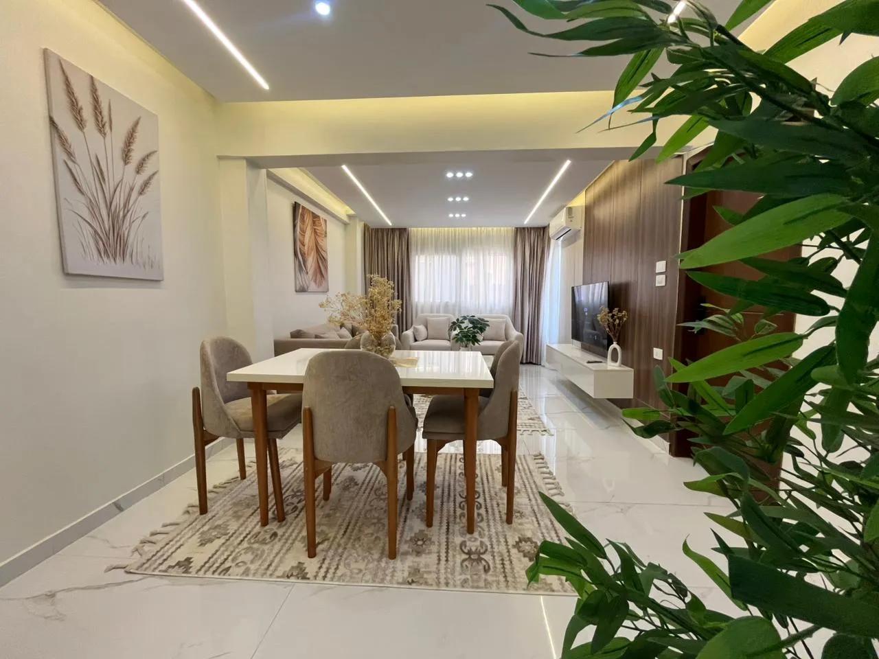 شقه مفروشه للايجار في دجله المعادي القاهره مصر 