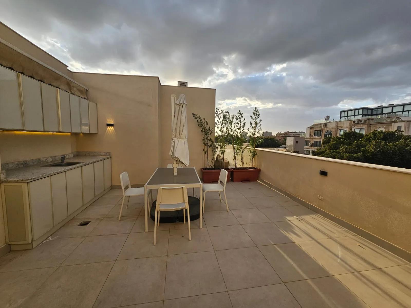 شقه غرفه للايجار في سرايات المعادي القاهره مصر 