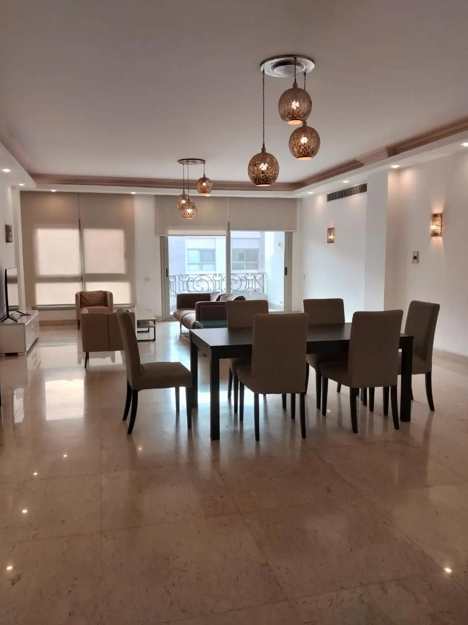 شقه مفروشه بحمام سباحه للايجار في سرايات المعادي القاهره مصر 