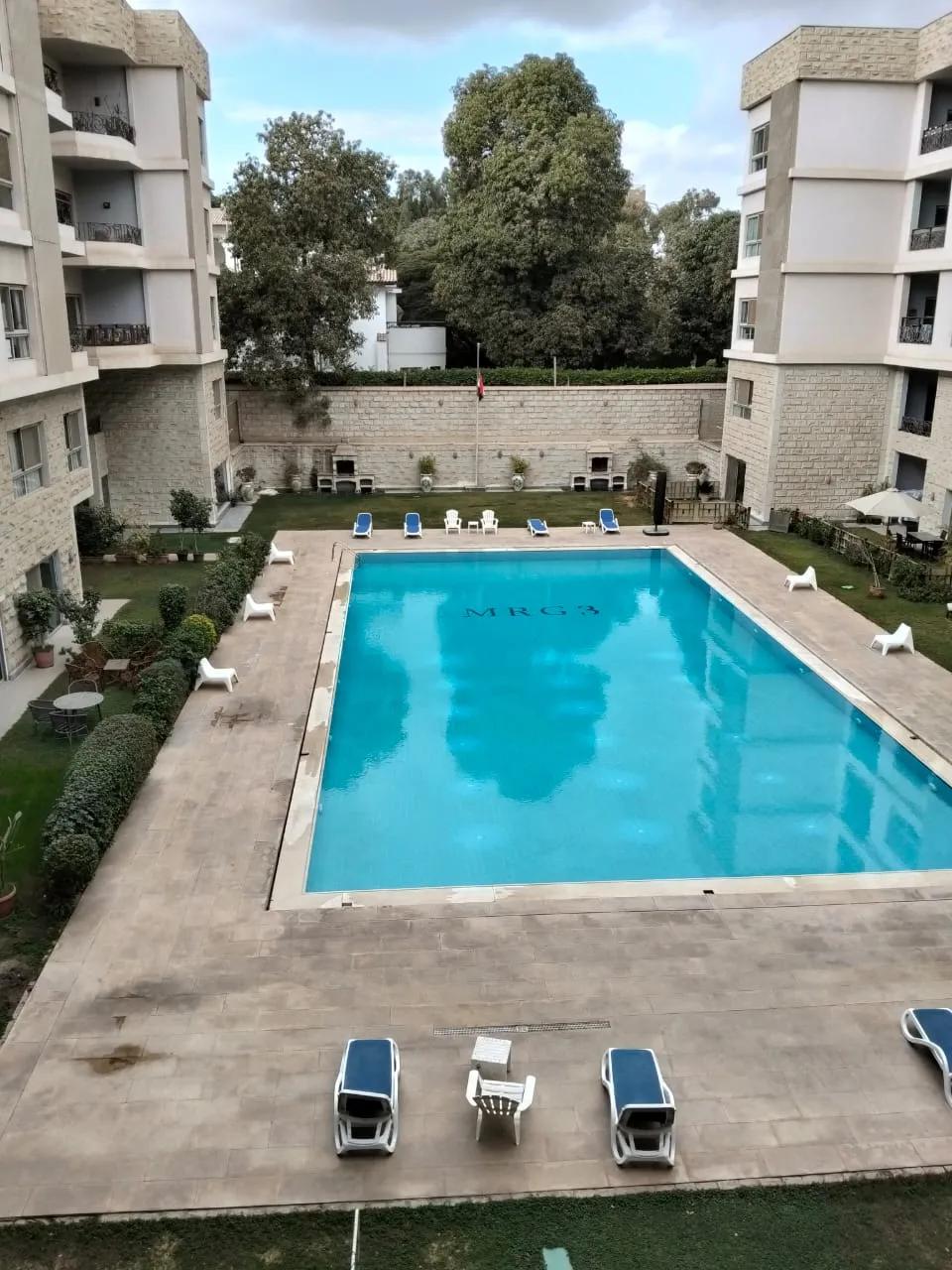 شقه مفروشه للايجار في سرايات المعادي القاهره مصر 