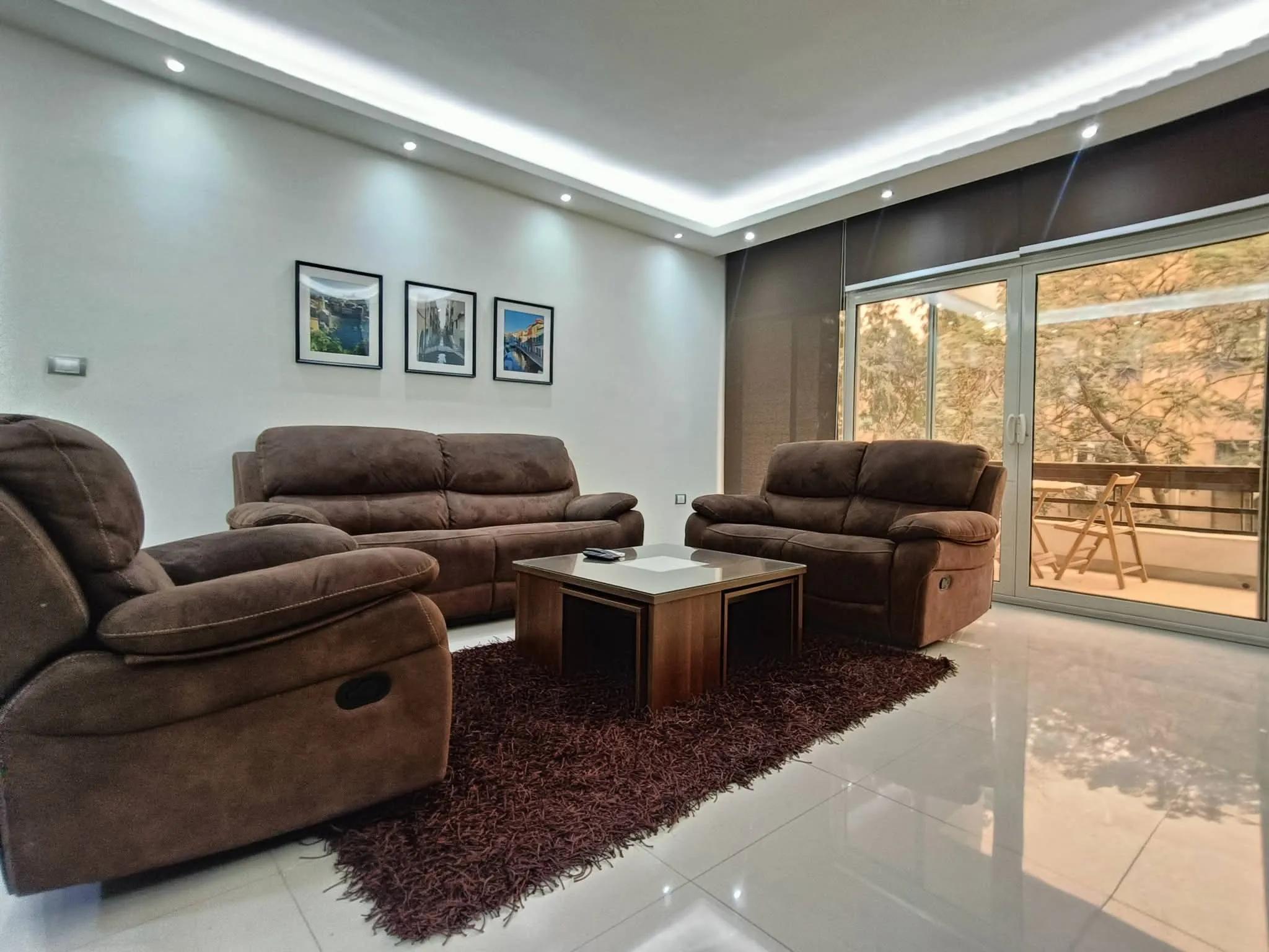 شقه مفروشه للايجار في سرايات المعادي القاهره مصر