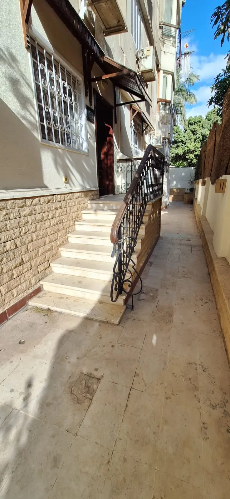 Ground Floor For Rent in Maadi Sarayat Cairo Egypt